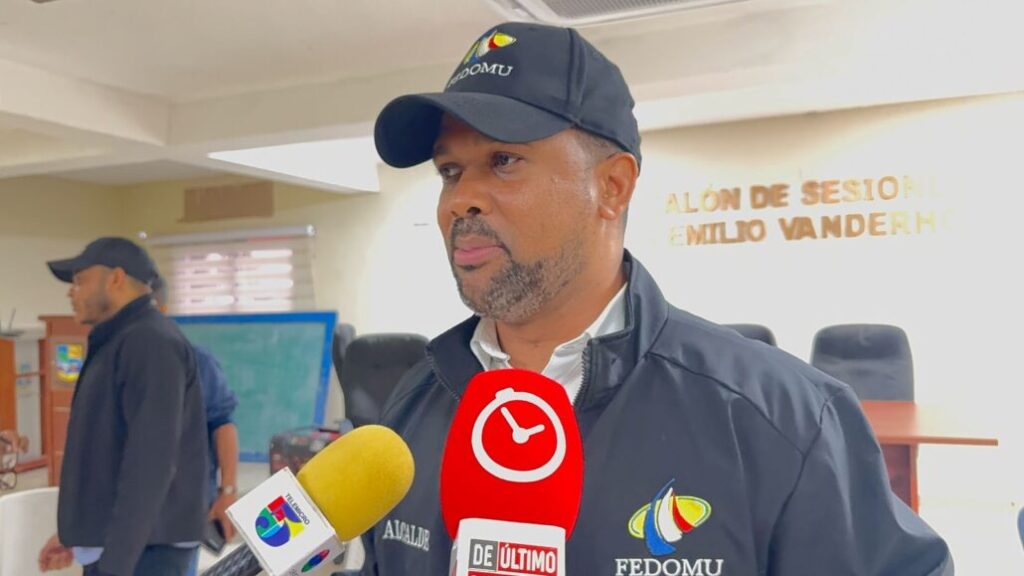 Autoridades de Las Terrenas refuerzan seguridad y protección ambiental por Semana Santa | De Último Minuto