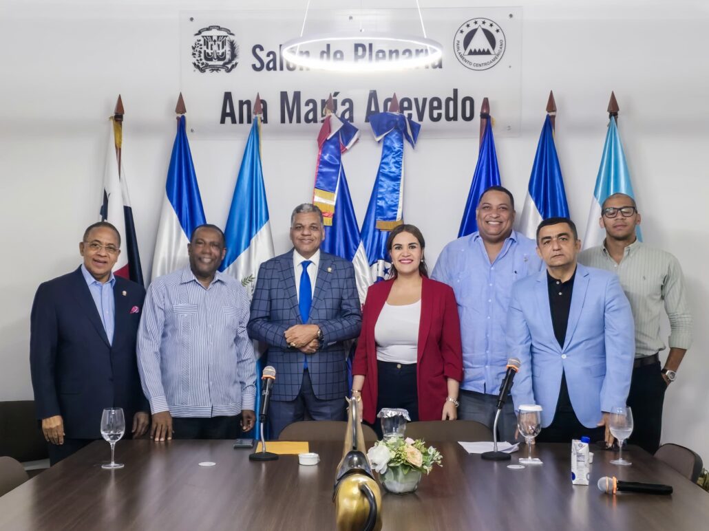 Parlacen organiza foro regional sobre los retos de la migración en Centroamérica y República Dominicana