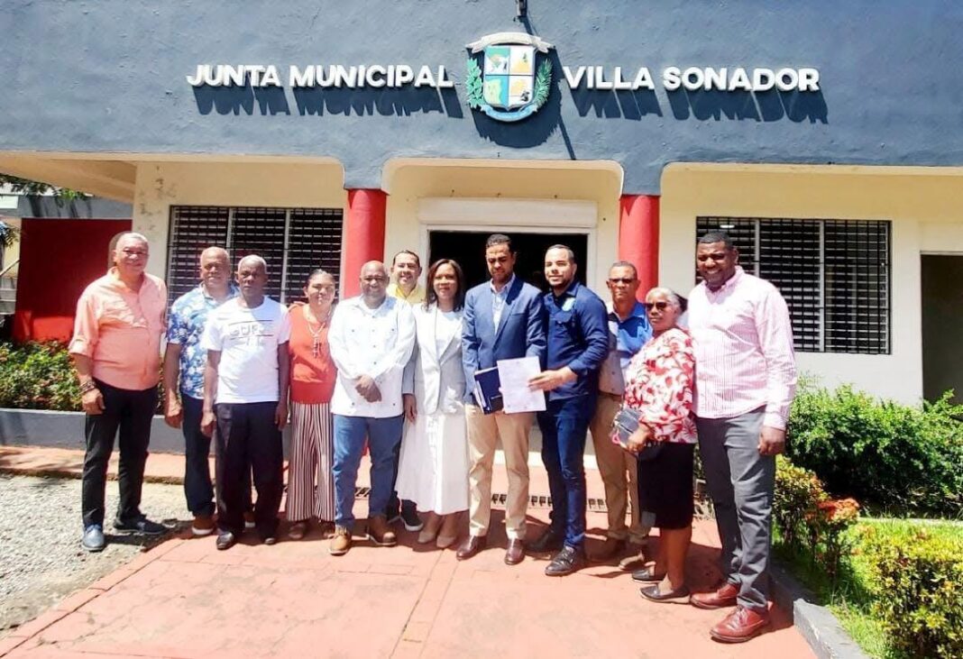 Gobierno garantiza fondos para construcción de funeraria en Villa Sonador
