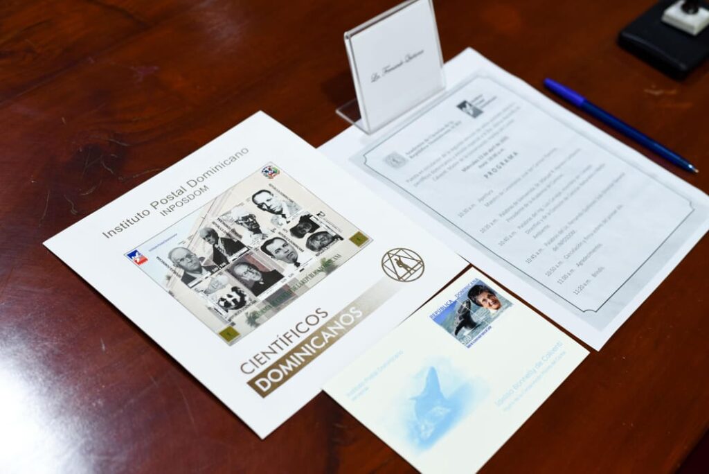 Ponen en circulación emisiones postales en homenaje a científicos dominicanos | 3 | Ponen en circulación emisiones postales en homenaje a científicos dominicanos - Noticias de hoy en República Dominicana | De Último Minuto