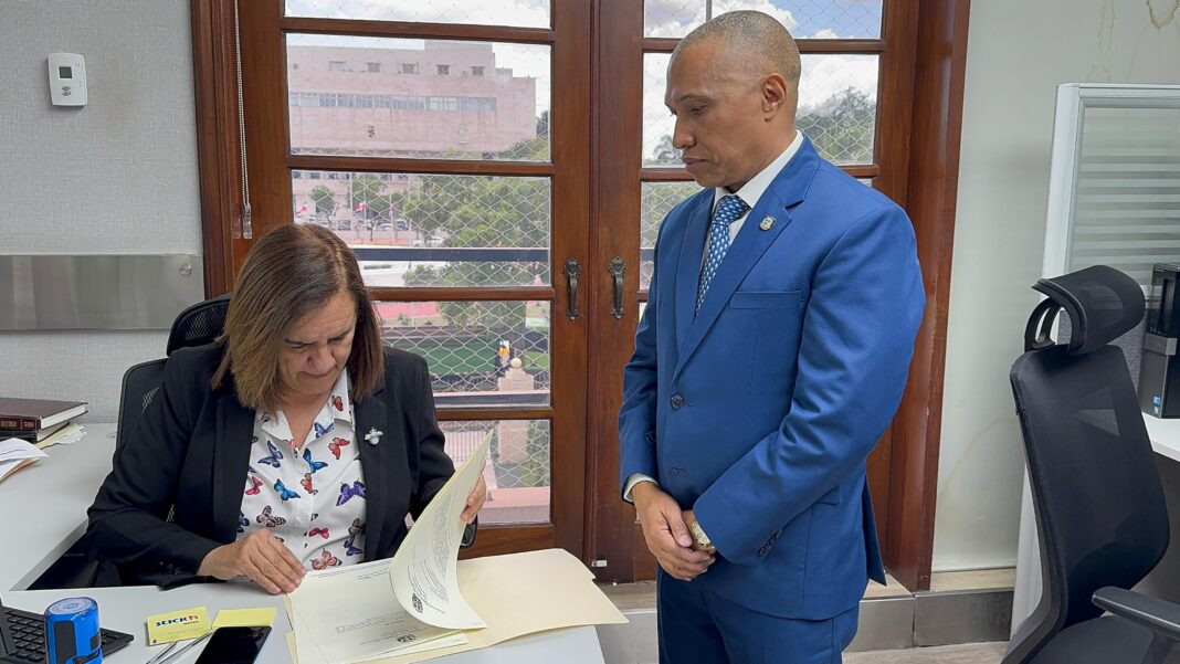 Diputado somete proyecto para crear organismo de seguimiento a construcciones públicas y privadas