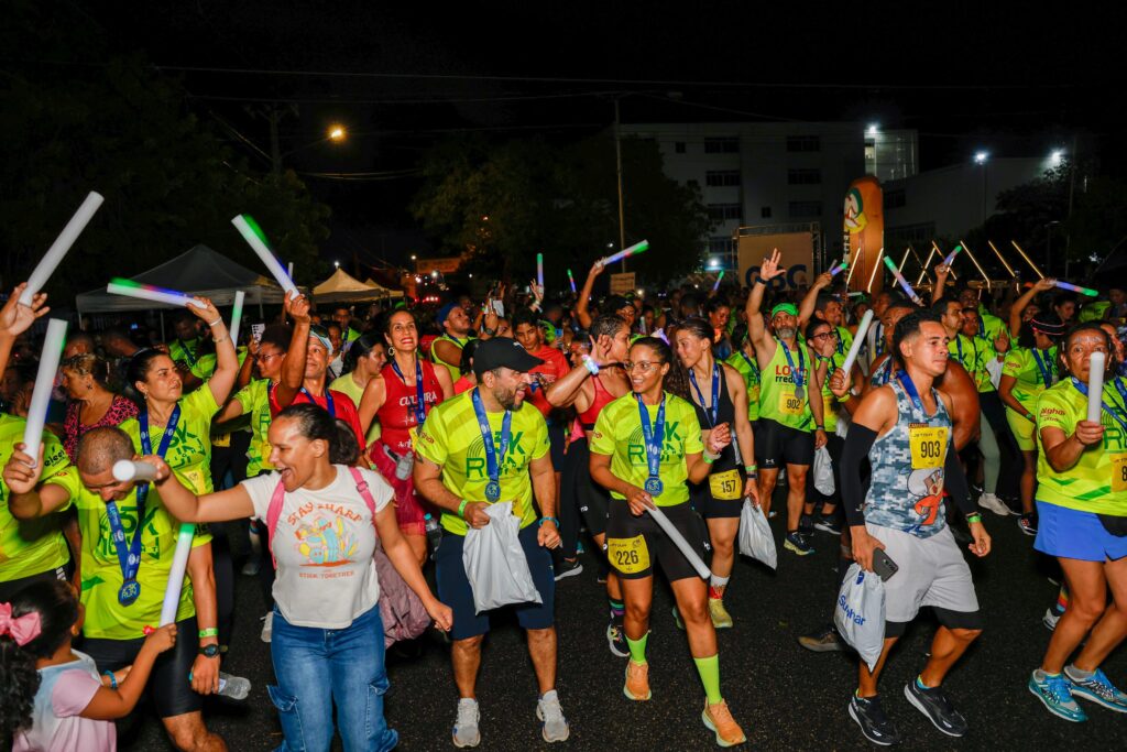 Éxito total en la 5K Night Run 2025 dirigida por Andrés Reyes | De Último Minuto
