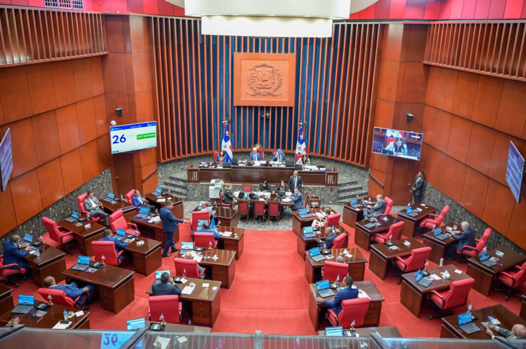 Diputados aprueban 500 contratos de venta de bienes inmobiliarios estatales a particulares