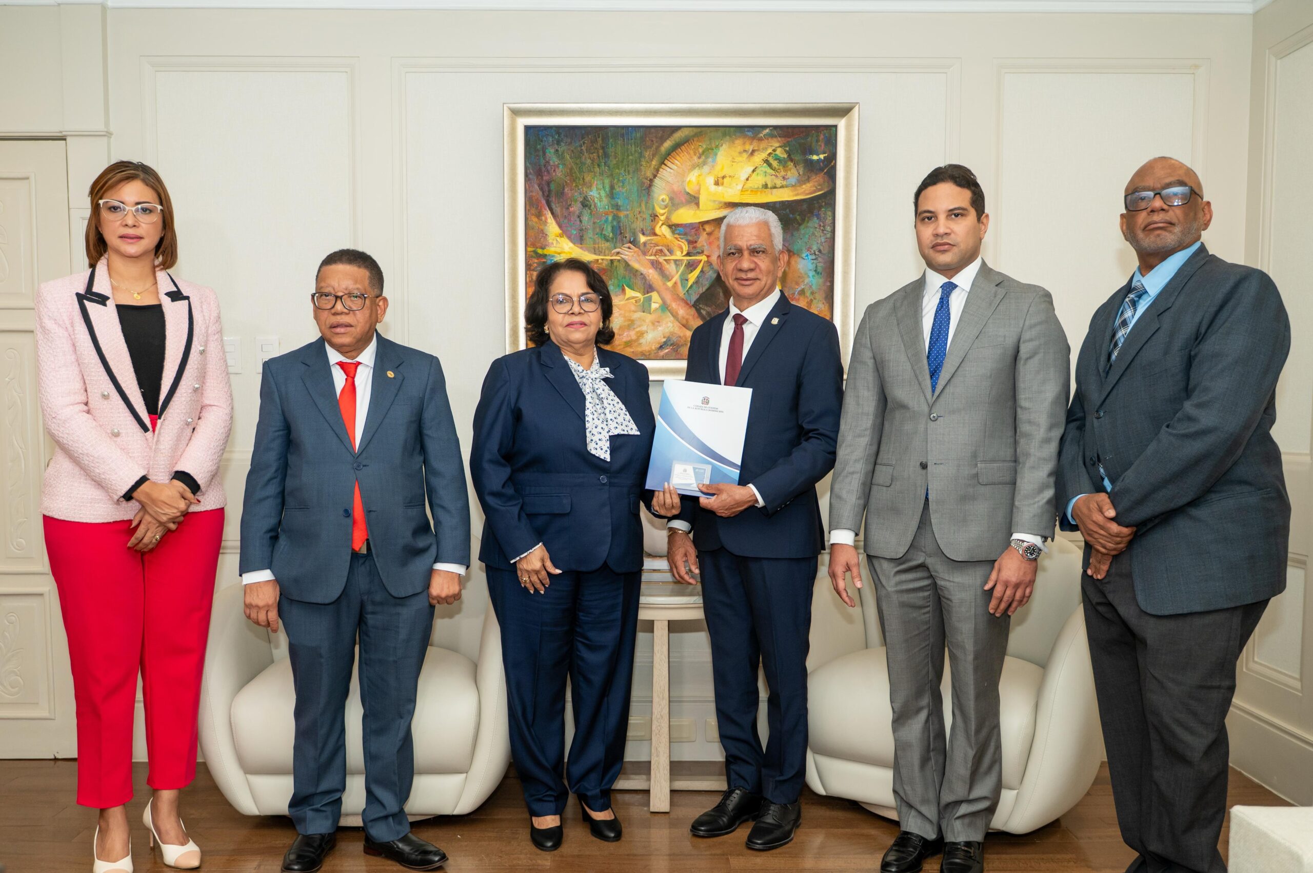 Presidente del Senado recibe análisis de ejecución presupuestaria de la Cámara de Cuentas correspondiente al 2024 - Noticias de hoy en República Dominicana | De Último Minuto