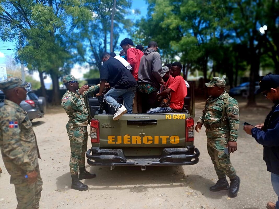 Ejército entrega a Migración más de 125 mil indocumentados