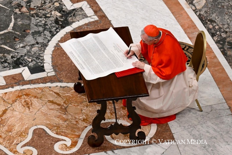 ¿Cómo es el rito del cierre del féretro del Papa Francisco? | De Último Minuto
