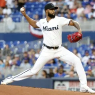 Sandy Alcántara consigue su primera victoria desde 2023 en triunfo de Marlins sobre Mets - Noticias de hoy en República Dominicana | De Último Minuto