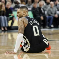 Damian Lillard sufre desgarro en el tendón de Aquiles y se pierde el resto de la postemporada - Noticias de hoy en República Dominicana | De Último Minuto