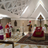 La capilla ardiente del papa concluye para proceder a la ceremonia del cierre del féretro - Noticias de hoy en República Dominicana | De Último Minuto