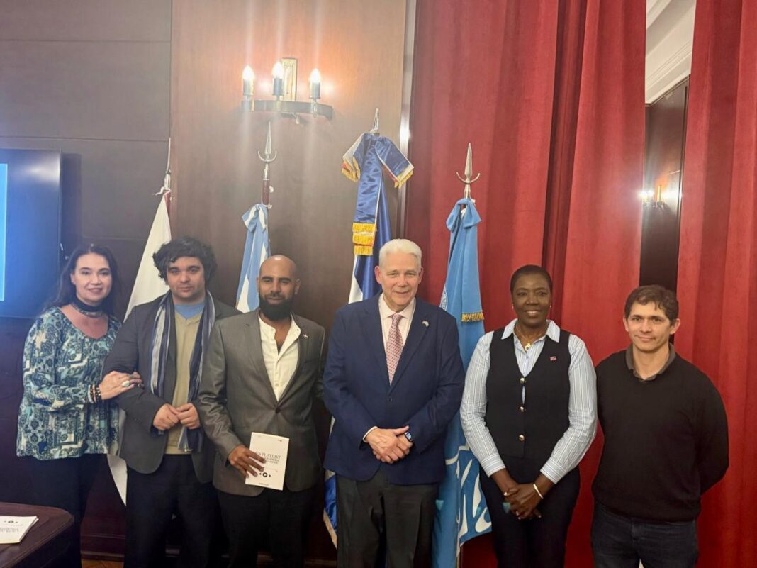 La literatura dominicana se presenta en Buenos Aires con el lanzamiento de Un Playlist Para Alejandra de Sugel Gamal.