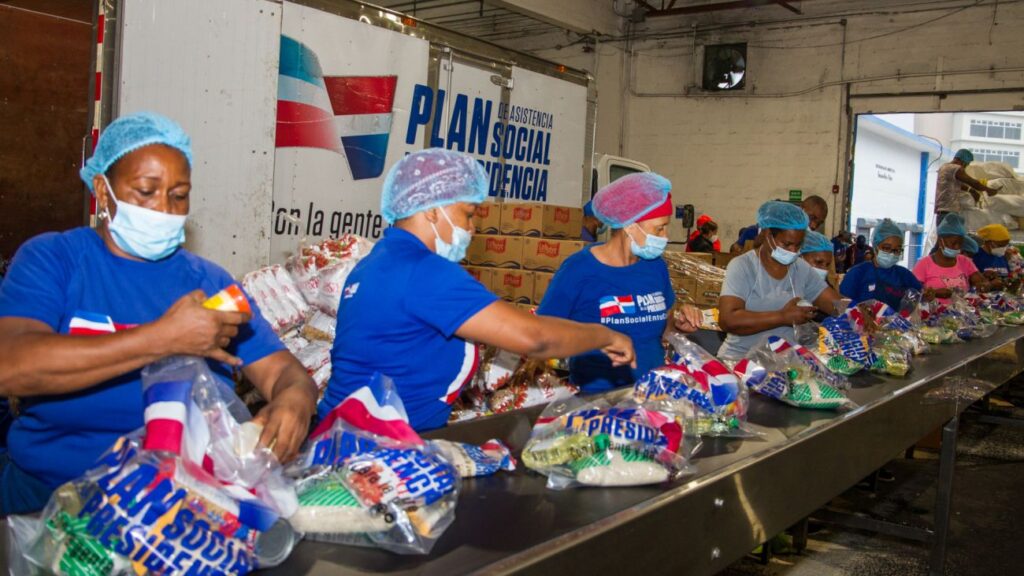 Hansel García critica "el clientelismo de los políticos al entregar funditas en los barrios" | 2 | Hansel García critica "el clientelismo de los políticos al entregar funditas en los barrios" - Noticias de hoy en República Dominicana | De Último Minuto