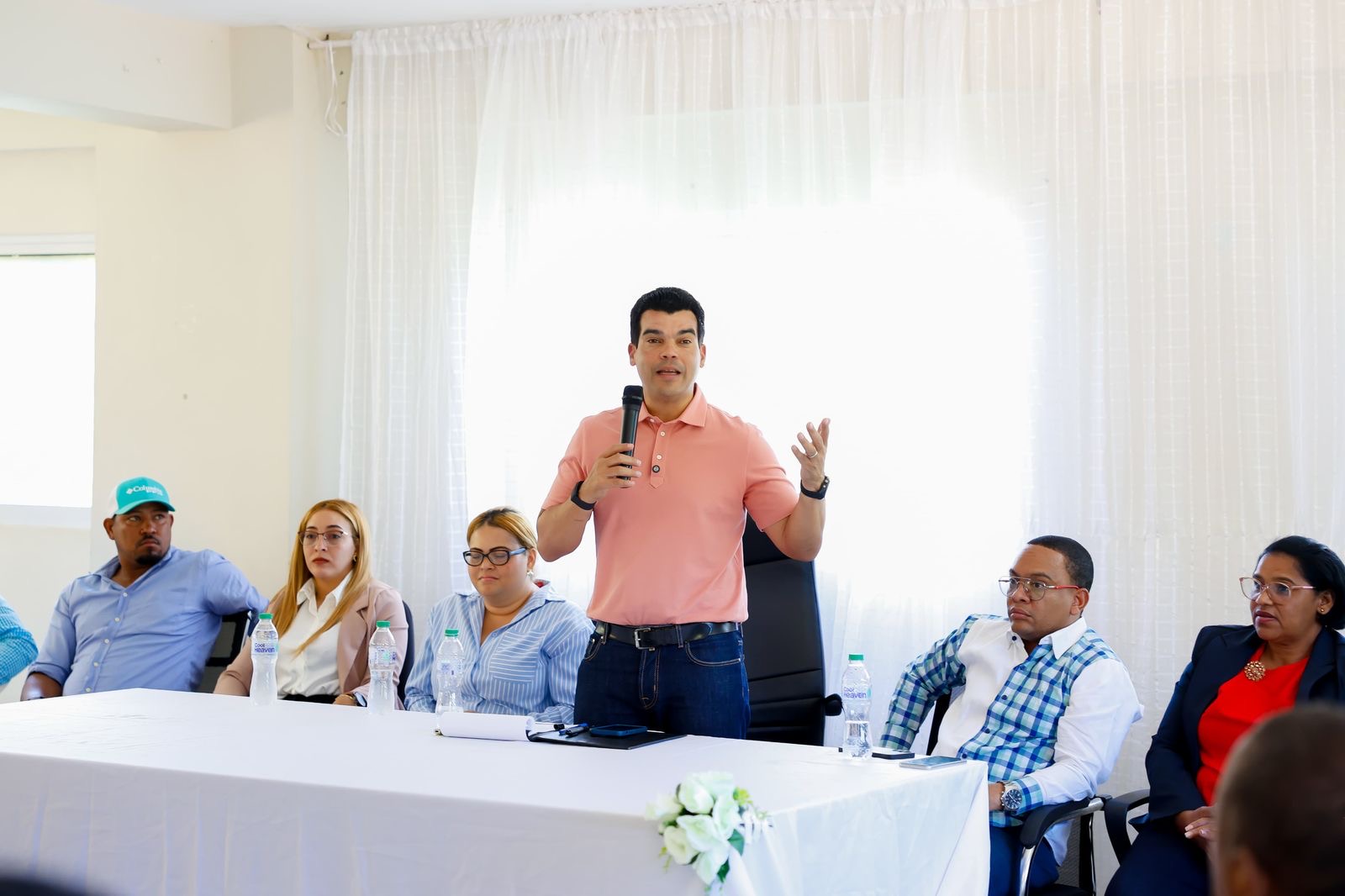 INAPA lleva soluciones al sector Los Taínos, Guayabal, provincia Azua - Noticias de hoy en República Dominicana | De Último Minuto
