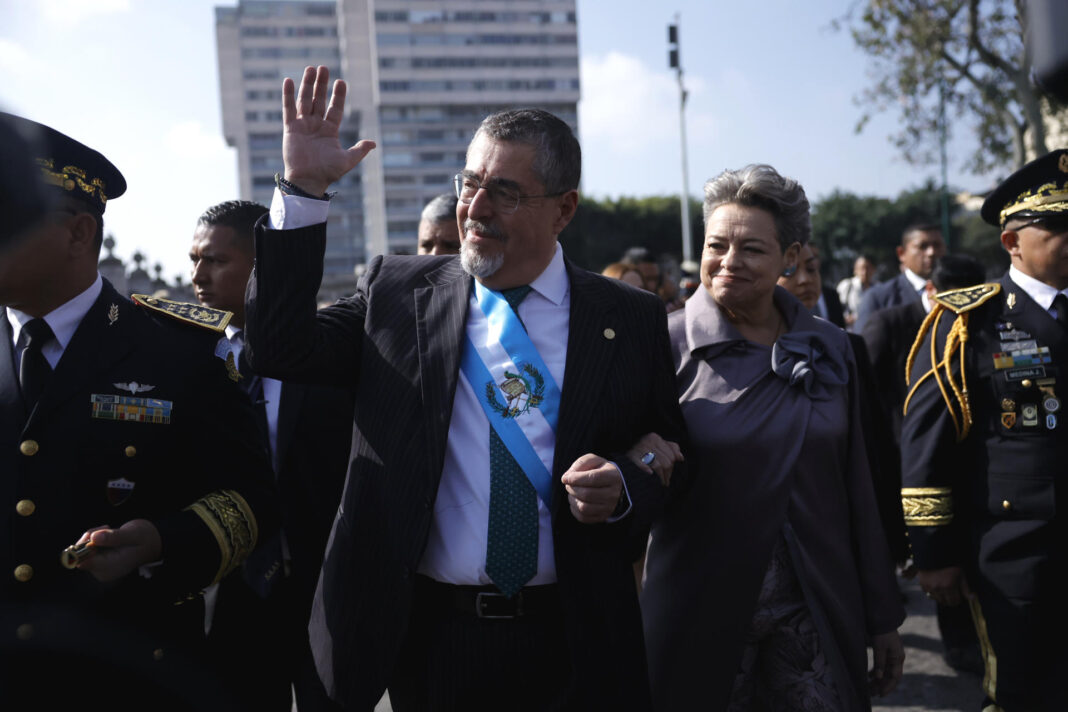Guatemala asegura que la primera dama no se encuentra exiliada en México