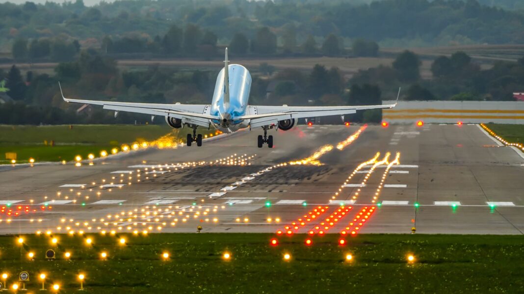 Aeronave aterrizando.
