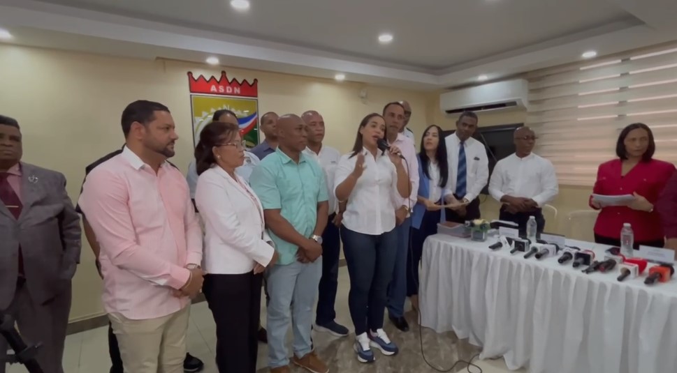Alcaldesa Betty Gerónimo inicia entrega de prestaciones laborales a exempleados de SDN desde 2006