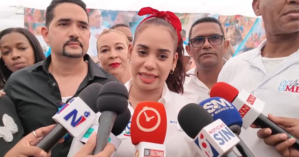Betty Gerónimo lleva “La Alcaldía en el Barrio” al sector La Esperanza en Villa Mella Sur