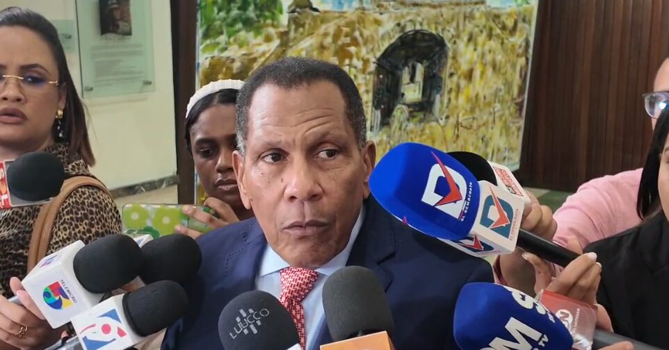Senador afirma desmiente toma de aduanas en Malpasse por bandas haitianas