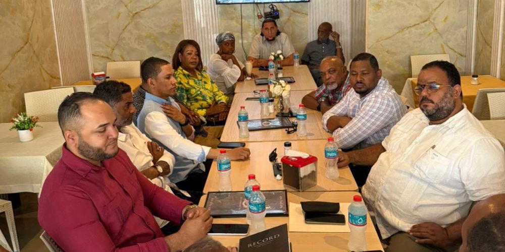 Abogados de San Cristóbal se unen a proyecto presidencial de David Collado 2028