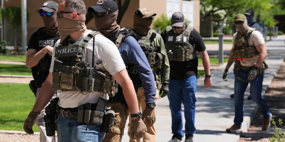 ICE arresta a migrantes tras audiencias judiciales, abriendo la puerta a deportaciones aceleradas