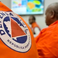 Defensa Civil ejecuta medidas de prevención tras derrumbe en Punta Balandra, Samaná