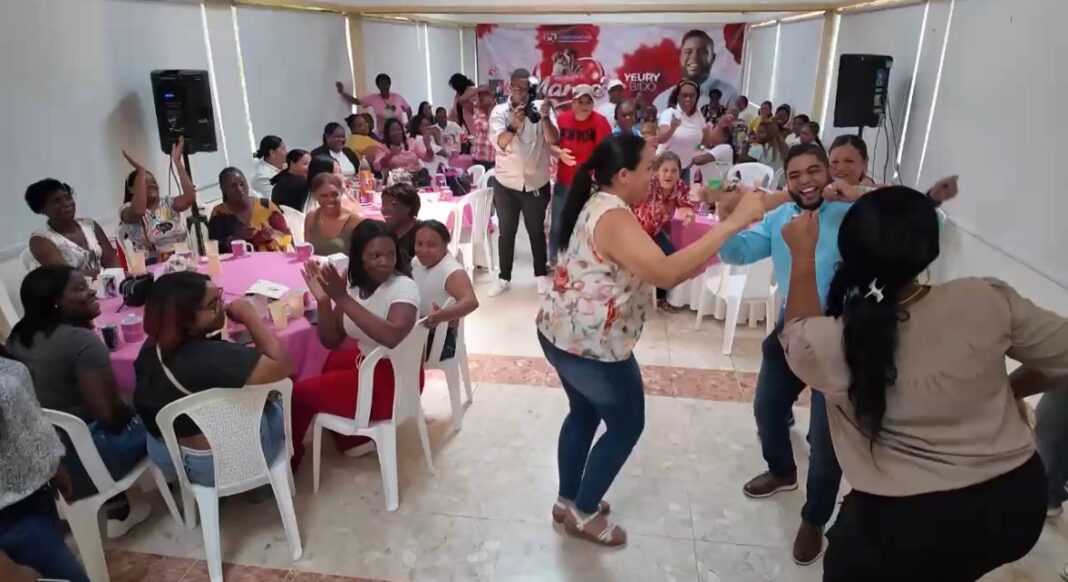 Fundación Diosidencias celebra a más de 100 madres en emotivo encuentro en Santo Domingo Norte