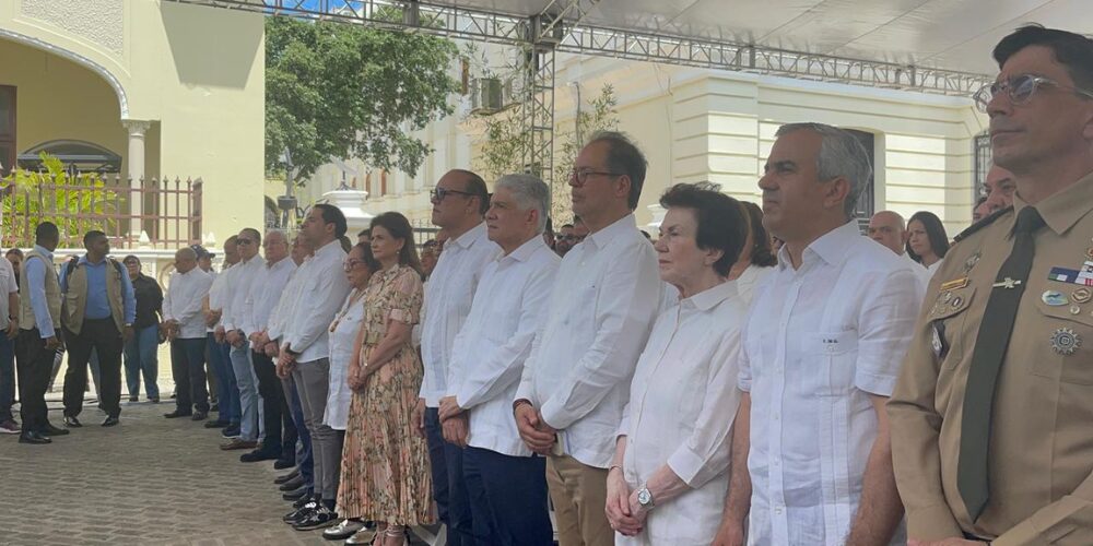 Vicepresidenta Raquel Peña encabeza inauguración de varias obras remozadas en Santiago
