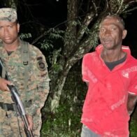 En Elías Piña dejan abandonado haitiano con 100 paquetes de cigarrillos de contrabando