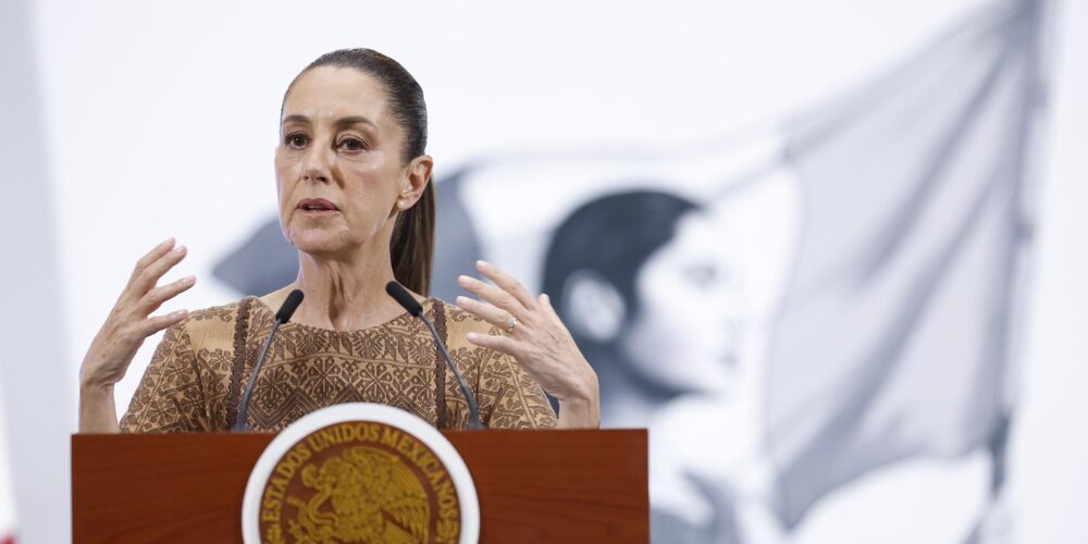 Sheinbaum envía mensaje de felicitación a las mexicanas con motivo del Día de la Madre