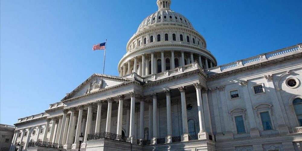Cámara de Representantes de EE.UU. aprueba plan fiscal de Trump