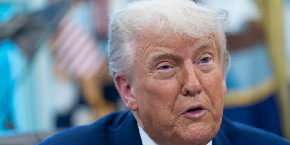 Trump prohíbe la entrada de nacionales de 12 países incluyendo a Haití