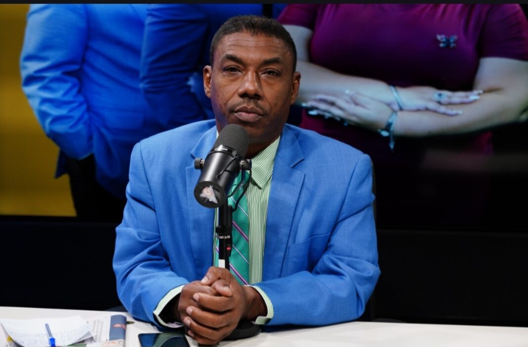 Biografía de Nelson Abreu Lebrón