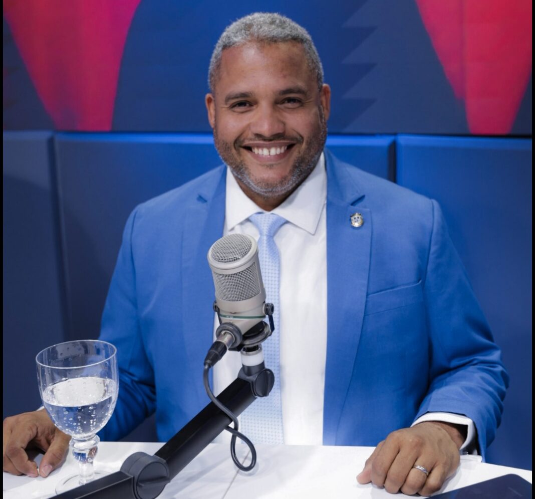 Diputado Willy Sánchez manifiesta su apoyo a Carolina Mejía para candidata presidencial en el 2028