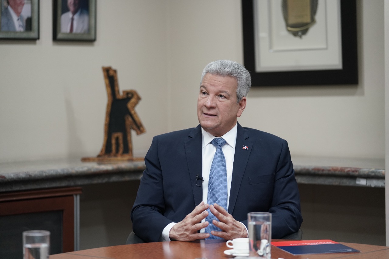 Familia Macarrulla niega vínculo con intento de censura al Listín Diario - Noticias de hoy en República Dominicana | De Último Minuto