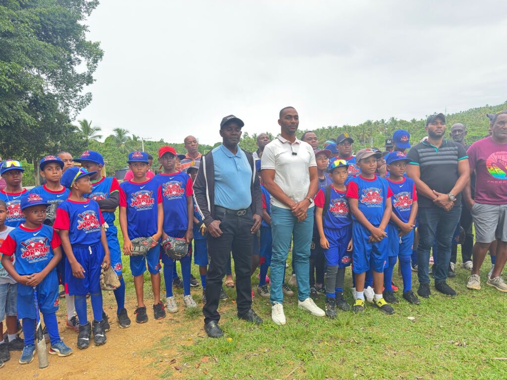 Comunidad de La Pascuala exige remozamiento del play local | 3 | Comunidad de La Pascuala exige remozamiento del play local - Noticias de hoy en República Dominicana | De Último Minuto