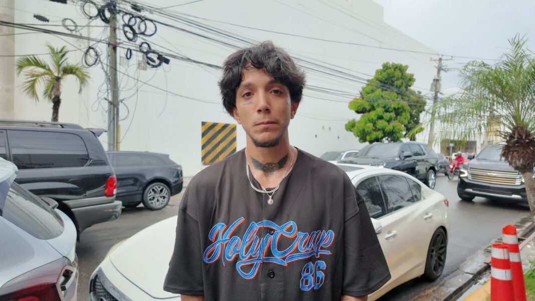 Joven denuncia precariedades en el Darío Contreras tras retraso para realizarle cirugía a su hermana