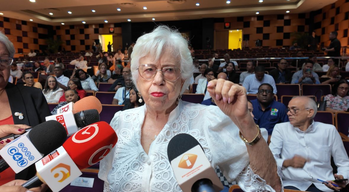 Milagros Ortiz Bosch evita pronunciarse sobre variación de coerción a Jean Alain