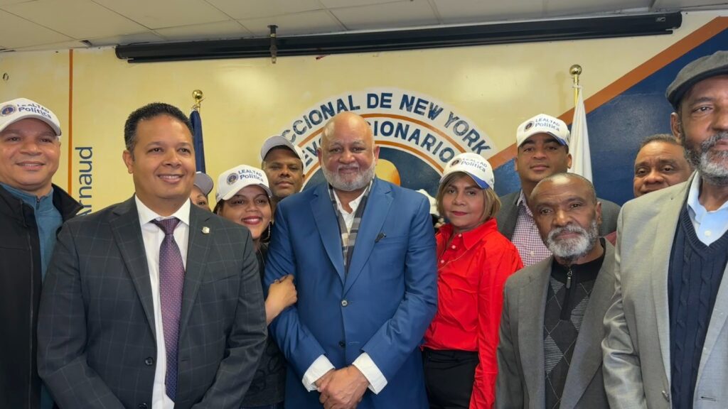 Roberto Fulcar lidera exitosa jornada política en la zona triestatal de EE.UU. | 9 | Roberto Fulcar lidera exitosa jornada política en la zona triestatal de EE.UU. - Noticias de hoy en República Dominicana | De Último Minuto