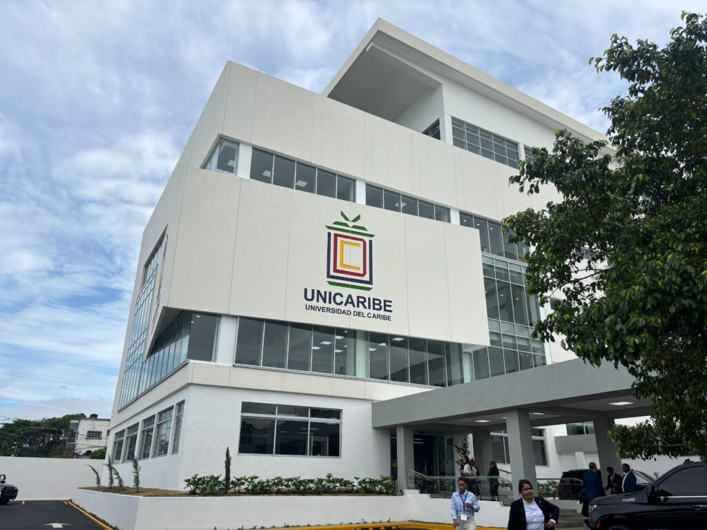 Ministro Franklin García elogia nueva edificación en Unicaribe | 2 | Ministro Franklin García elogia nueva edificación en Unicaribe - Noticias de hoy en República Dominicana | De Último Minuto