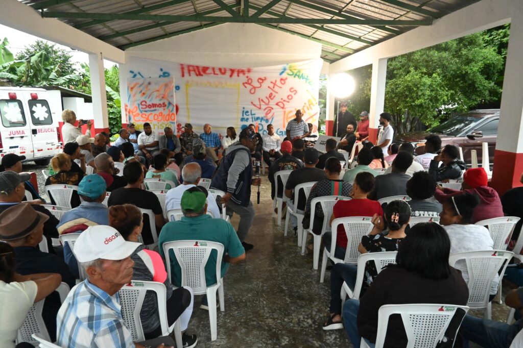 “San Isidro Nos Une”: Comunidad y autoridades se reúnen por la problemática del agua potable - Noticias de hoy en República Dominicana | De Último Minuto