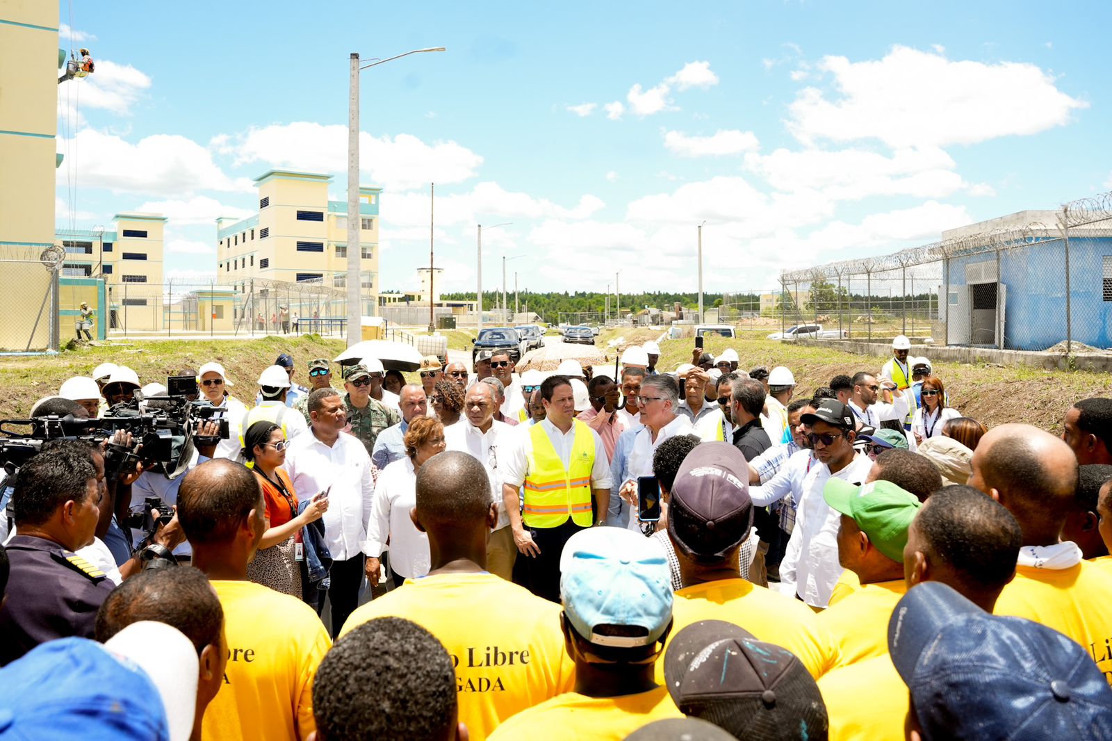 Carlos Bonilla supervisa avances del Centro Correccional de Las Parras - Noticias de hoy en República Dominicana | De Último Minuto