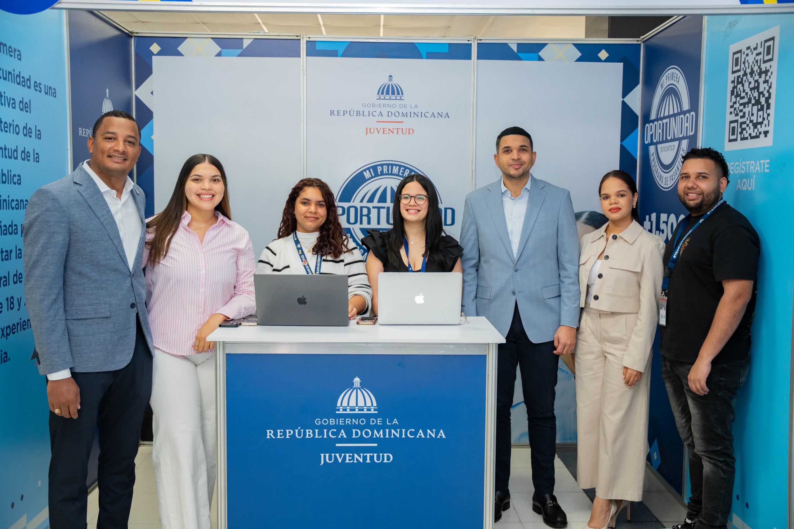 Ministerio de la Juventud participa en Feria de Empleo PUCMM, que reunió a más de 2,800 jóvenes - Noticias de hoy en República Dominicana | De Último Minuto