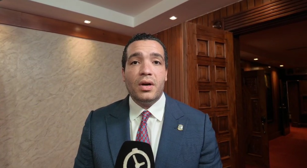 Legislador denuncia Estado continúa cobrando el Impuesto Sobre la Renta a Ciudadanos