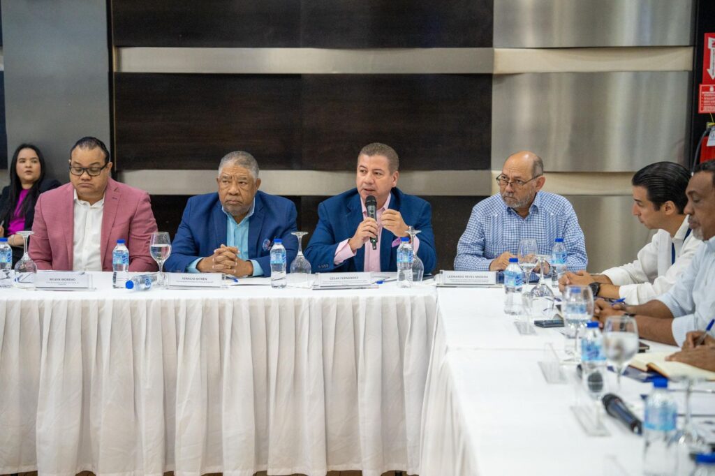 MIVED socializa reforma del Marco Normativo en supervisión de obras por parte del Estado | 3 | MIVED socializa reforma del Marco Normativo en supervisión de obras por parte del Estado - Noticias de hoy en República Dominicana | De Último Minuto