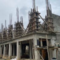 Denuncian paralización de la construcción de pabellón en la Escuela Parroquial Cristo Rey