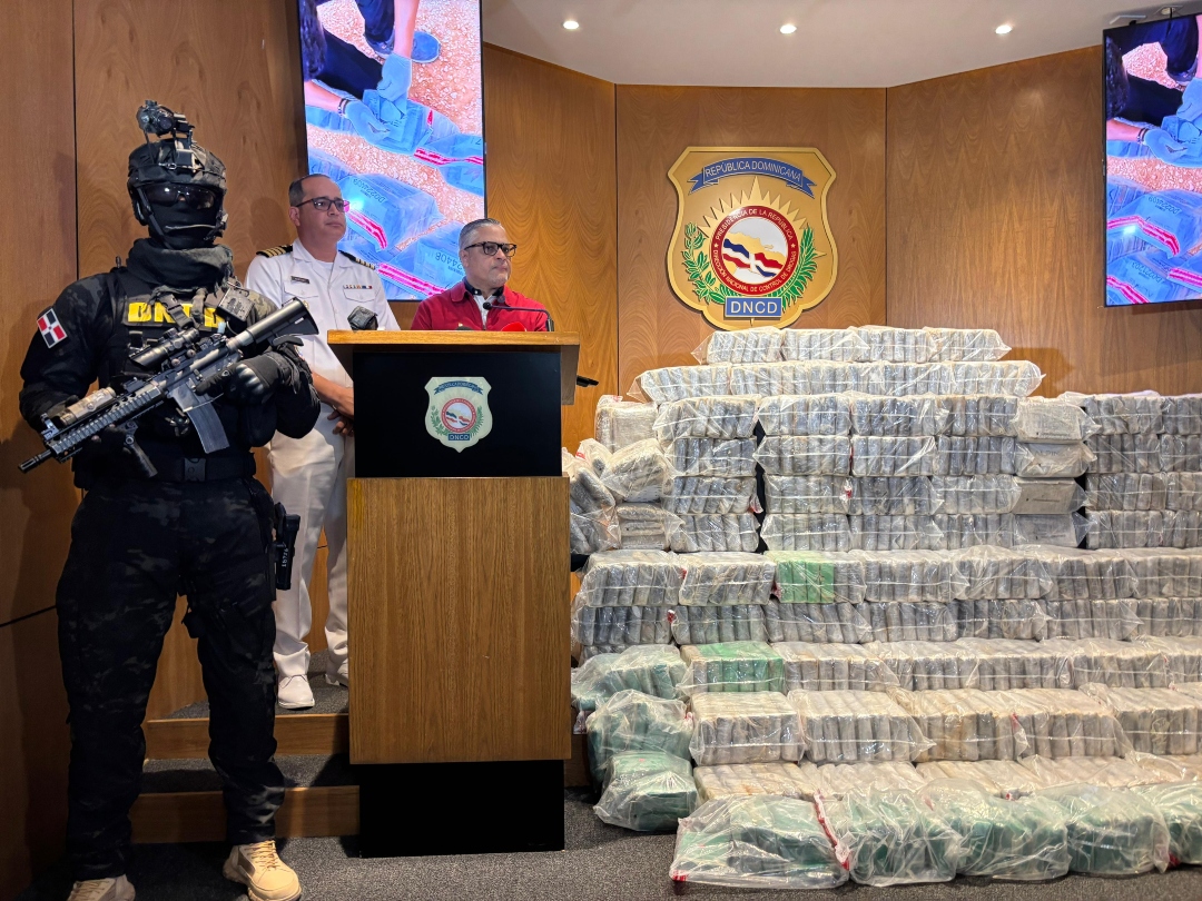 Incautan 834 paquetes de presunta cocaína y arrestan dos hombres en operativo en Pedernales - Noticias de hoy en República Dominicana | De Último Minuto