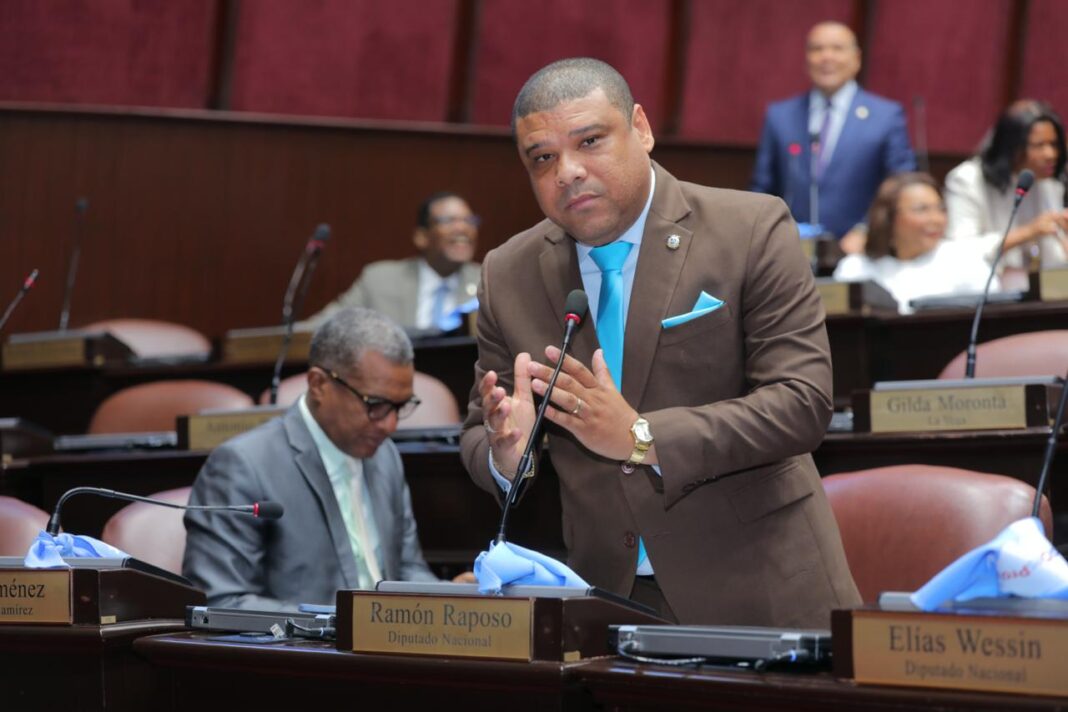 Legislador denuncia deterioro de avenidas en Santo Domingo Norte es alarmante