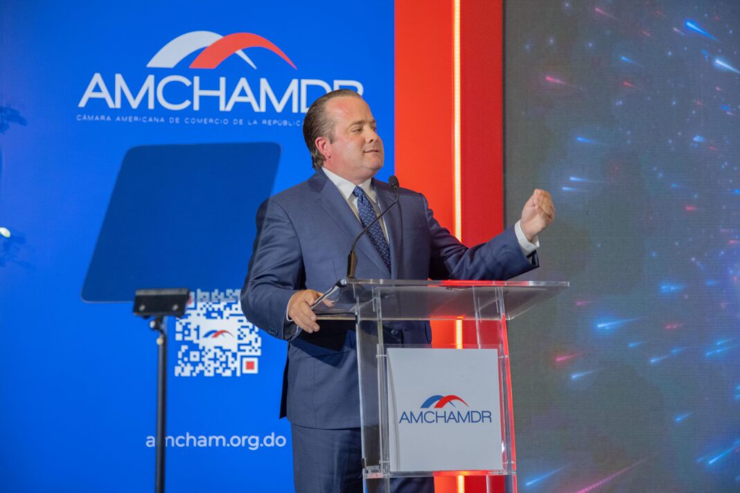 Gobierno presenta hoja de ruta para duplicar el PIB al 2036 ante AMCHAMDR