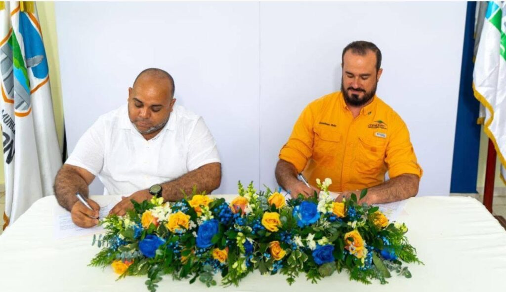 CORMIDOM firma acuerdo de colaboración con el Ayuntamiento de Maimón | 3 | CORMIDOM firma acuerdo de colaboración con el Ayuntamiento de Maimón - Noticias de hoy en República Dominicana | De Último Minuto