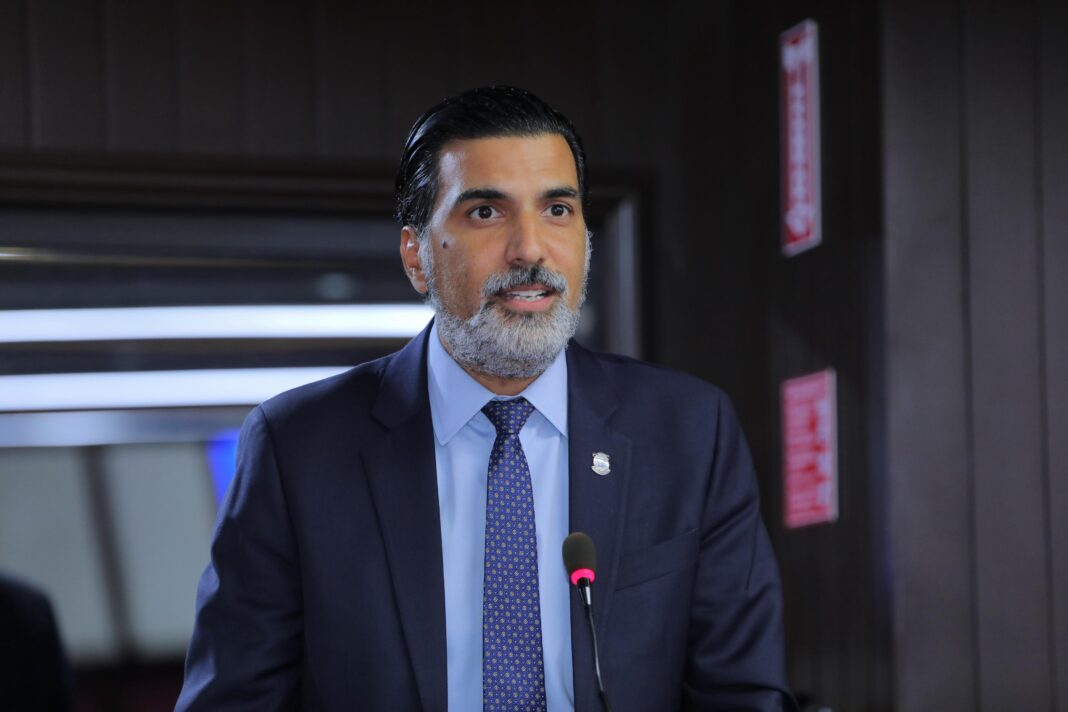 Diputado Juan José Rojas exhorta al presidente a garantizar cumplimiento del 5 % de inclusión laboral para personas con discapacidad en el Estado