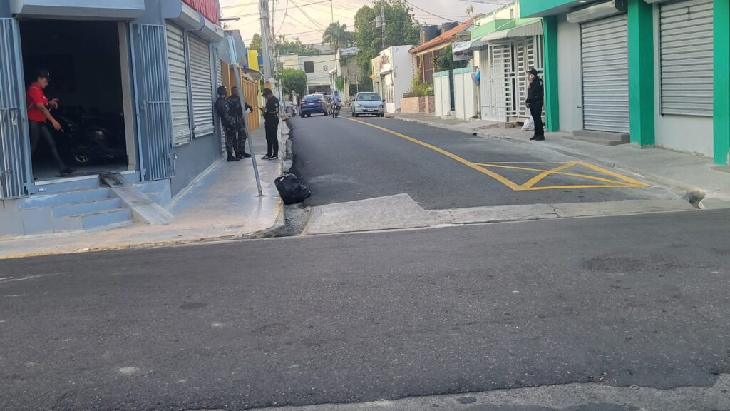 Apresan a uno de los implicados en asalto a mensajero en Salcedo; se llevaron más de dos millones de pesos - Noticias de hoy en República Dominicana | De Último Minuto